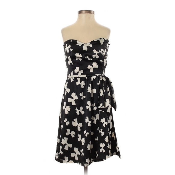 Judith March Dresses & Skirts - Judith March black clover floral strapless dress